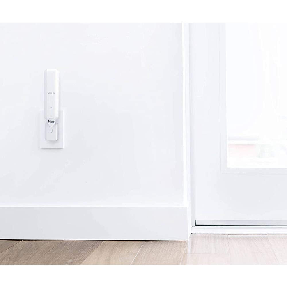 AmpliFi HD WiFi MeshPoint by Ubiquiti Labs, Seamless Whole Home Wireless Internet Coverage, Replace WiFi Range Extenders, Expand Mesh WiFi System, Add to AmpliFi or Third Party Routers (Renewed)