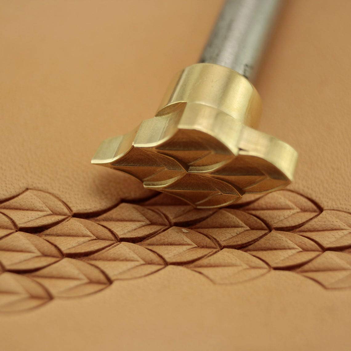 DandS ltd Leather Stamp Tool Set, Dragon Scale, Professional Steel Craft Tool for Leatherworking, Embossing, Carving & Stamping Leather Projects, Belts & DIY Projects Compatible with Mallet #62Set