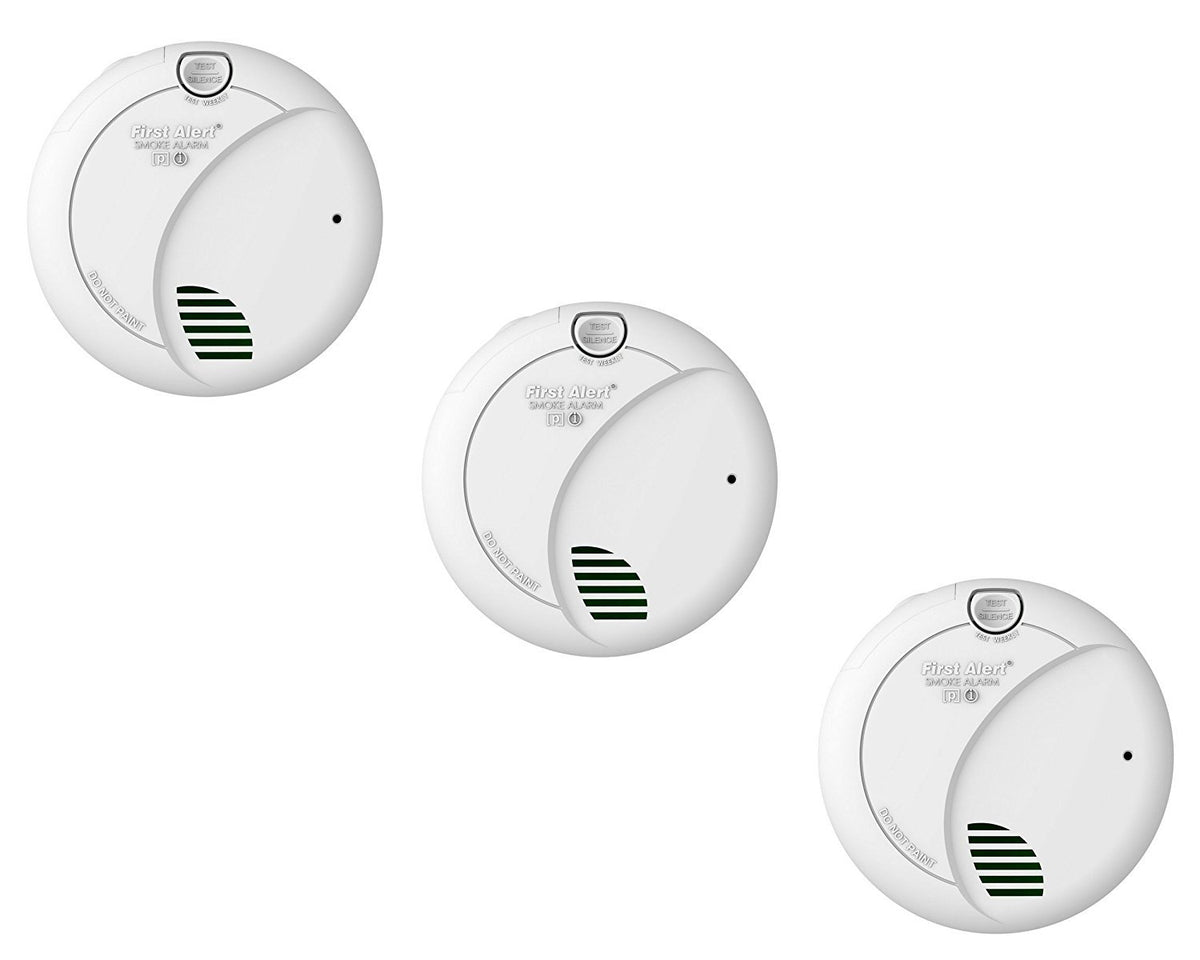 First Alert BRK 7010B Hardwire Smoke Alarm with Photoelectric Sensor and Battery Backup (3 Pack)