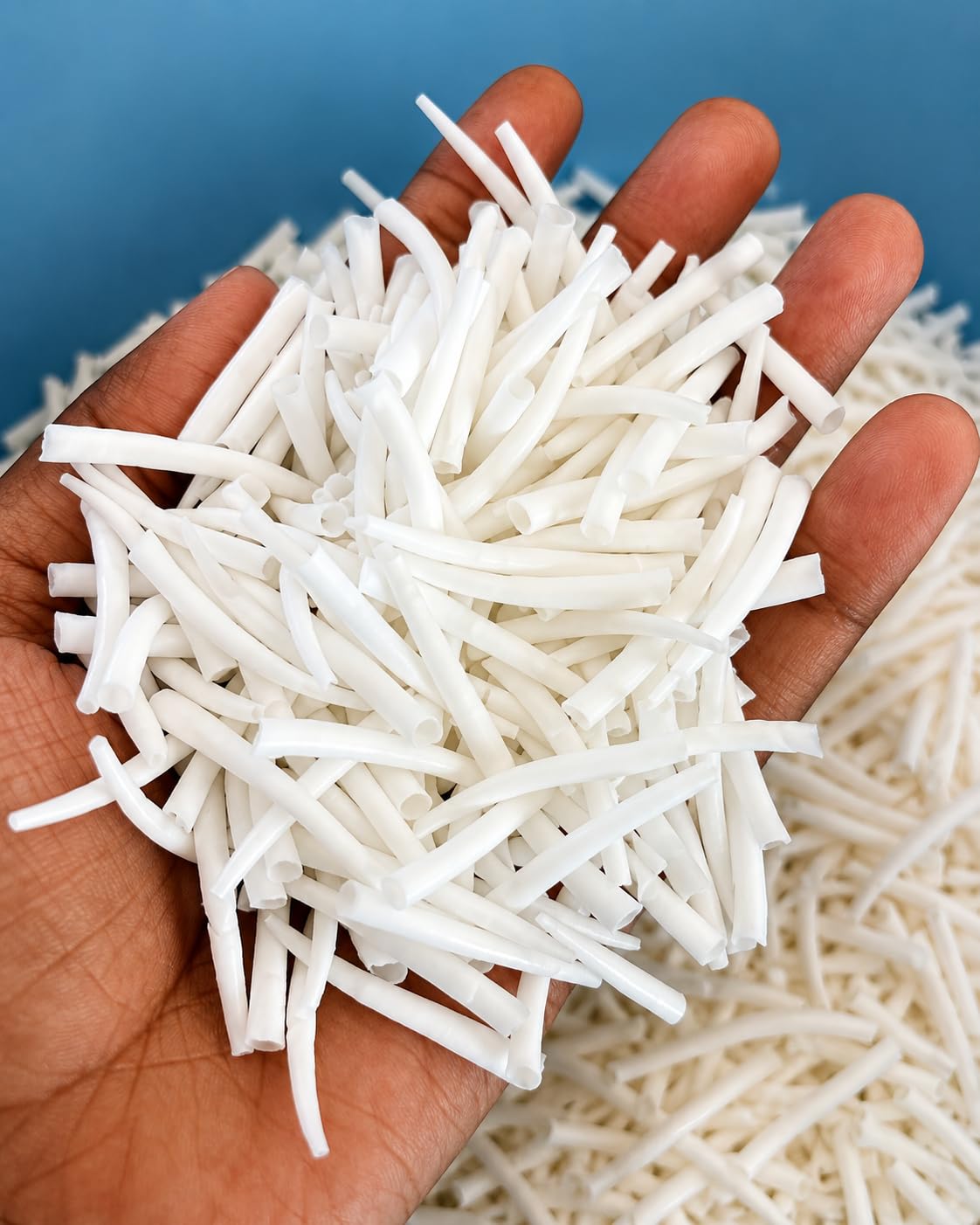 1 kg (2.2 LBS) Smooth Dentalium Shells, (1-1.25 Inches) Approx 3400 Pieces – Natural White Dentalium Shells for Beading, Jewelry Making, Native Craft & Regalia