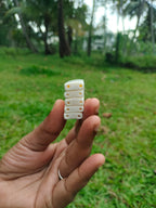 1 Inch Natural White Bone Beads – 100 Pieces Double-Sided 2-Hole Rectangle Shell Beads for Jewelry Making, DIY Necklaces, Bracelets, Earrings, Crafts & Beading Supplies.