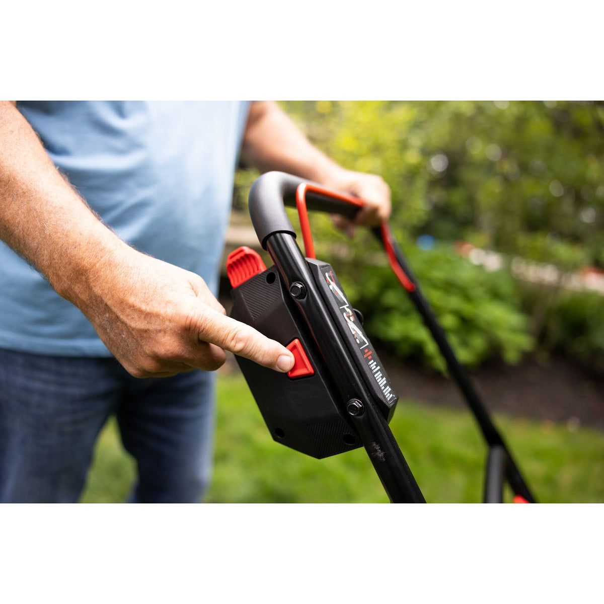 CRAFTSMAN V20 20 in Lawn Mower, 2 x 5Ah Batteries and 2 Chargers Included, High Effeciency Brushless Motor, Push Mower, Up to 50 Min of Runtime, Lightweight, Grass Bag, Low Profile (CMCMW220P2)